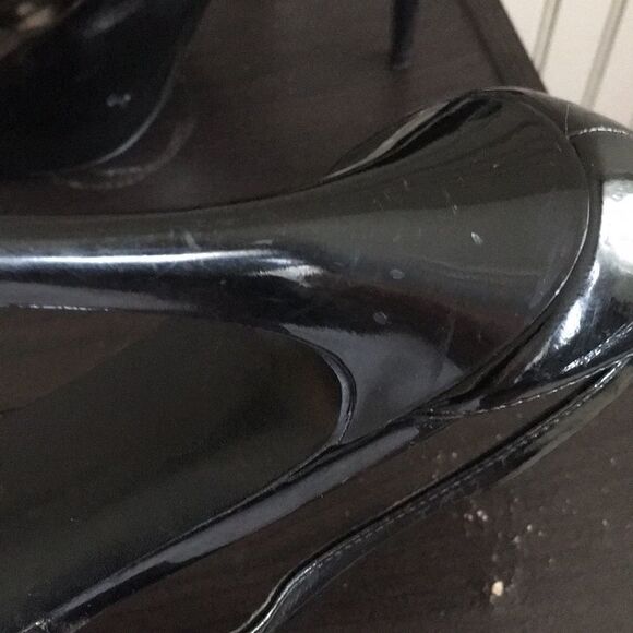 Carlos patent leather peep toe heels 5M - Picture 7 of 7